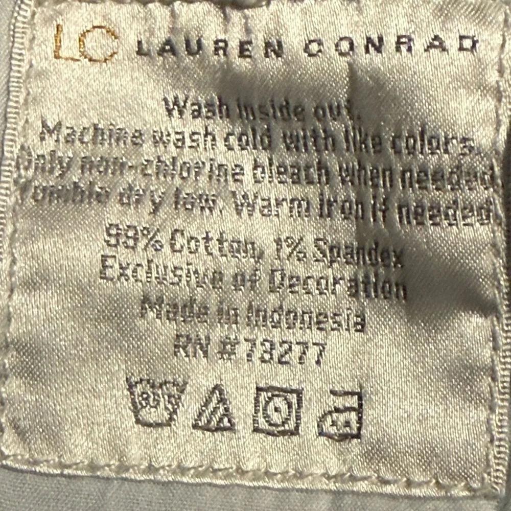Classic Women's‎ Mid-Wash Blue Jeans